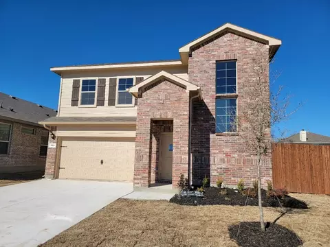 900 Braymer Ln, Fort Worth, TX 76108