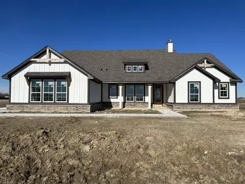 2912 Mossy Oak Dr, Oak Ridge, TX 75161