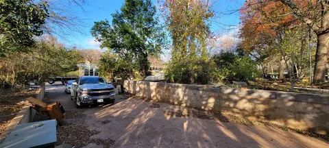 518 E Main St, Denison, TX 75021 photo 2