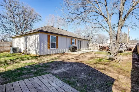 102 E Wier Ave, Covington, TX 76636 photo 24
