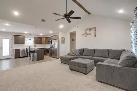 102 E Wier Ave, Covington, TX 76636 photo 10