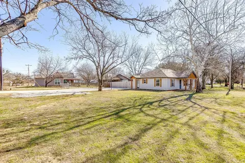 102 E Wier Ave, Covington, TX 76636 photo 26