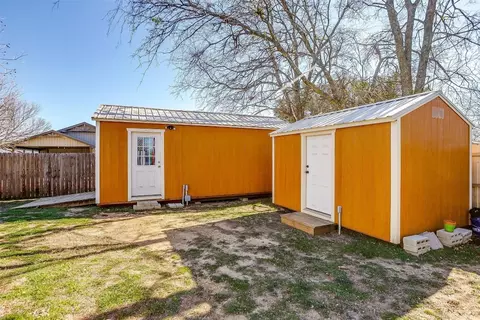 102 E Wier Ave, Covington, TX 76636 photo 28