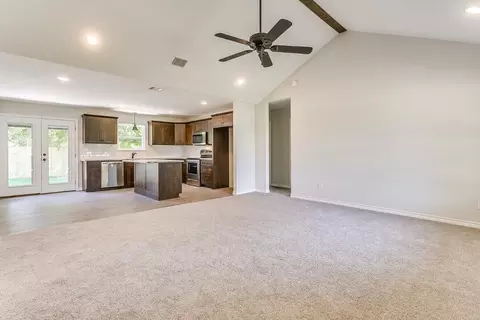 102 E Wier Ave, Covington, TX 76636 photo 9