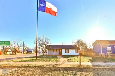 341 Callowhill St, Baird, TX 79504