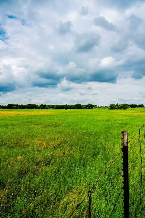 2 Us 281, Perrin, TX 76486