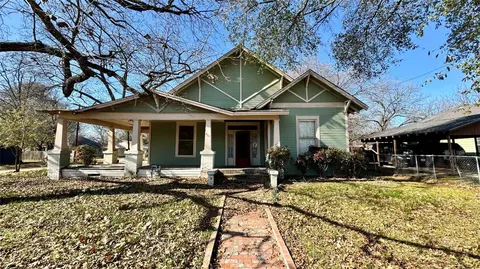 901 N Catherine St, Terrell, TX 75160
