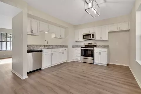 716 W Mulberry St #22, Denton, TX 76201