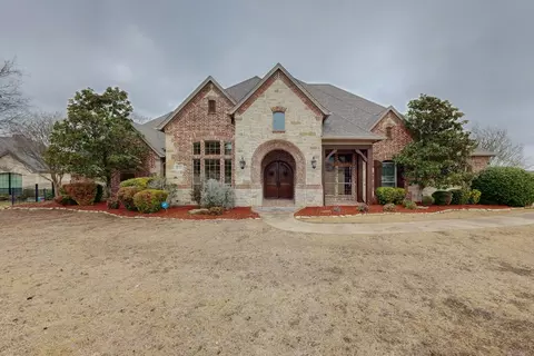 5821 Castle Way, Midlothian, TX 76065