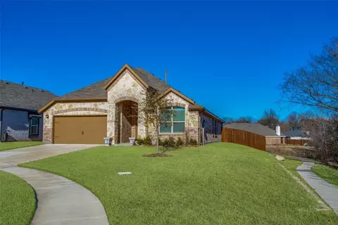 2426 Trickling Creek Dr, Garland, TX 75041