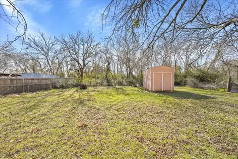 1611 Frederick St, Lancaster, TX 75134 photo 14