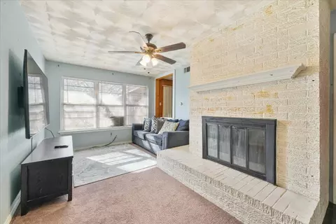 1611 Frederick St, Lancaster, TX 75134 photo 3