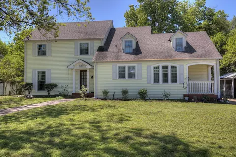 1617 Bonham St, Commerce, TX 75428