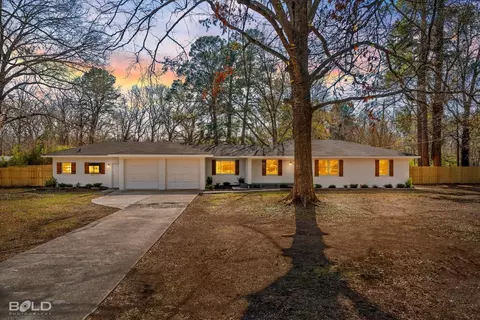 5705 Harper Rd, Keithville, LA 71047