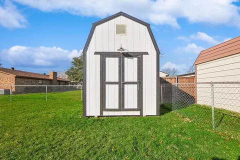 640 E Gee St, Pilot Point, TX 76258 photo 30