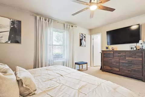 640 E Gee St, Pilot Point, TX 76258 photo 18