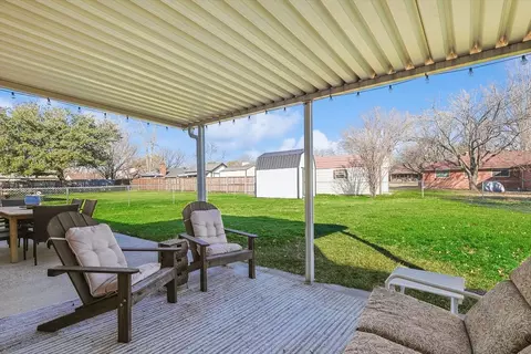 640 E Gee St, Pilot Point, TX 76258 photo 27
