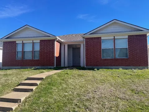 7524 Amber Dr, Dallas, TX 75241