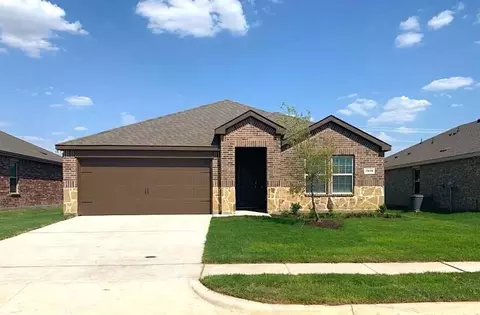 7808 Gallup Ave, Aubrey, TX 76227