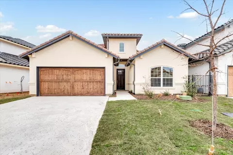 10036 Lakeside Dr, Fort Worth, TX 76179