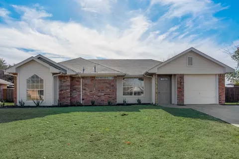 1905 La Fontaine Ln, Greenville, TX 75402