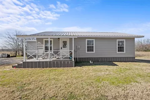406 Mill St, Cumby, TX 75433