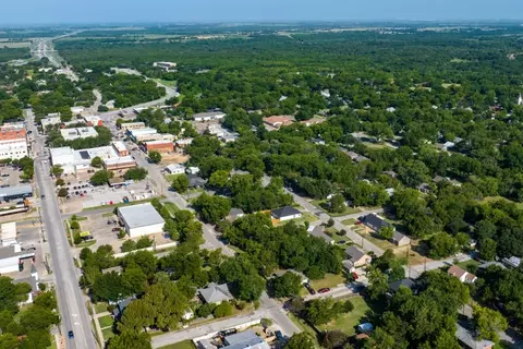 306 Oak St, Kaufman, TX 75142 photo 38