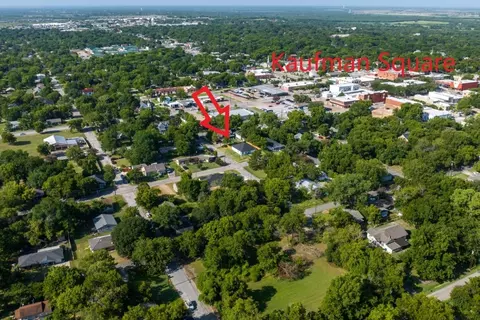 306 Oak St, Kaufman, TX 75142 photo 3
