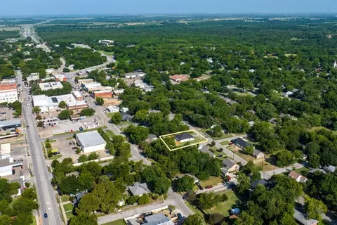306 Oak St, Kaufman, TX 75142 photo 6