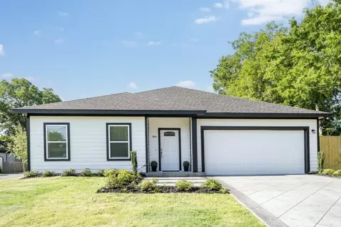 306 Oak St, Kaufman, TX 75142