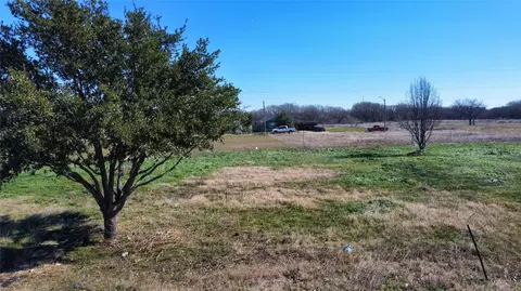 9305 Prairieview Dr, Fort Worth, TX 76134