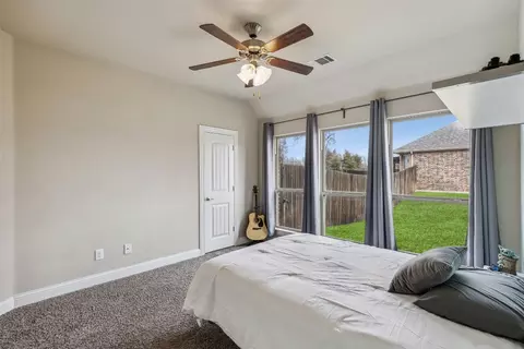 Bedroom - 561 Winnetka Dr, Oak Point, TX 75068 photo 3 of 7