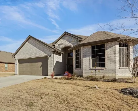 4106 Matador Dr, Krum, TX 76249