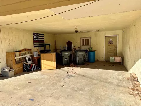 133 E Lowe Ave, De Leon, TX 76444 photo 6