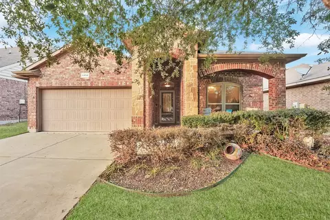 1433 Castlegar Ln, Justin, TX 76247