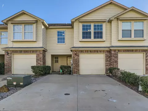 12504 Bay Ave, Euless, TX 76040