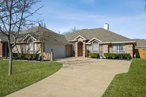 705 Green Apple Dr, Garland, TX 75044