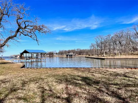 16 Wood Street, Streetman, TX 75859