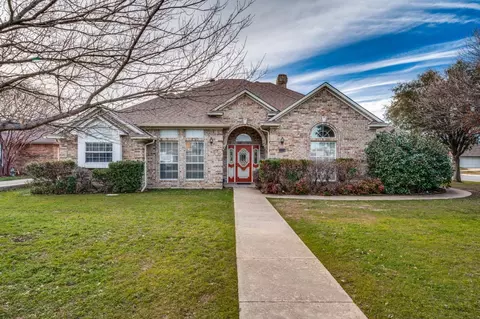 3925 Yellowstone Pl, Denton, TX 76209
