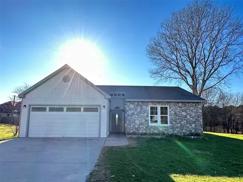 5500 Firewood Trl, Granbury, TX 76048
