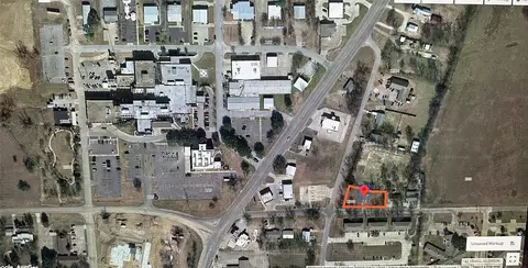 1300 Jackson St N, Sulphur Springs, TX 75482