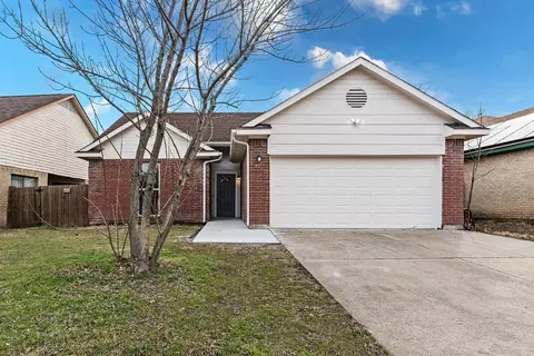 806 Headwater Dr, Arlington, TX 76015