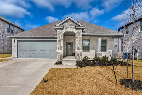 512 Fox Ridge Dr, Princeton, TX 75407