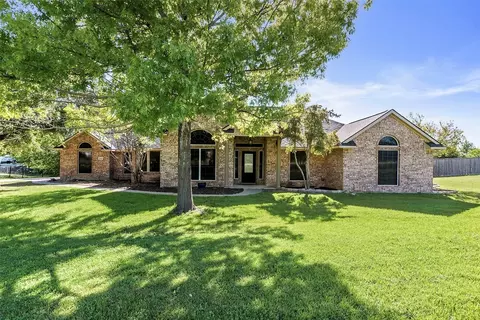 3640 Emo St, Midlothian, TX 76065