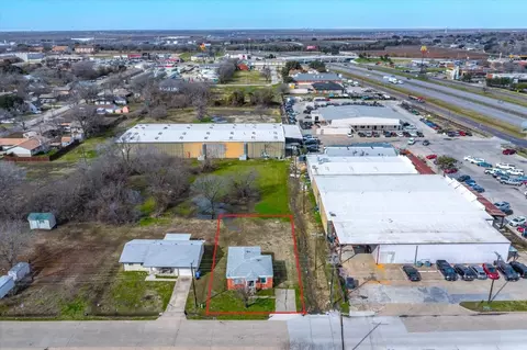 902 Elm St, Forney, TX 75126