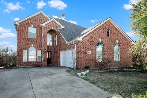 655 Morgan Dr, Grand Prairie, TX 75052