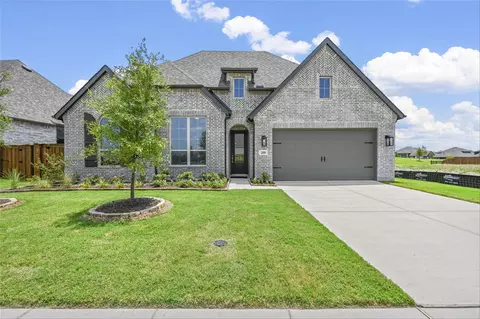 2408 Cornwall Ln, Forney, TX 75126