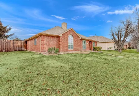 10310 Evergreen Dr, Rowlett, TX 75089