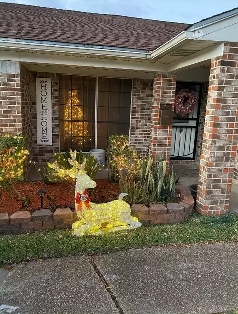 4319 Bungalow Ln, Houston, TX 77047