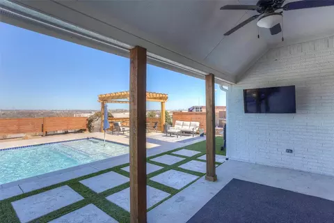 300 Bluffside Trl, Benbrook, TX 76126 photo 29